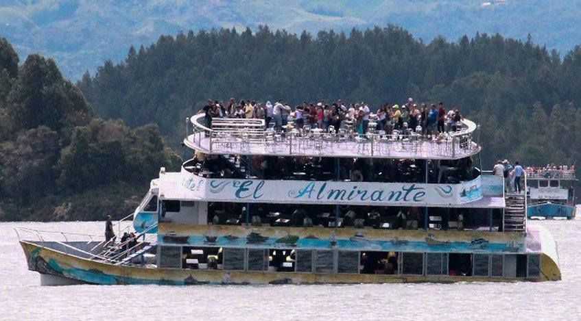 Naufragio en Colombia