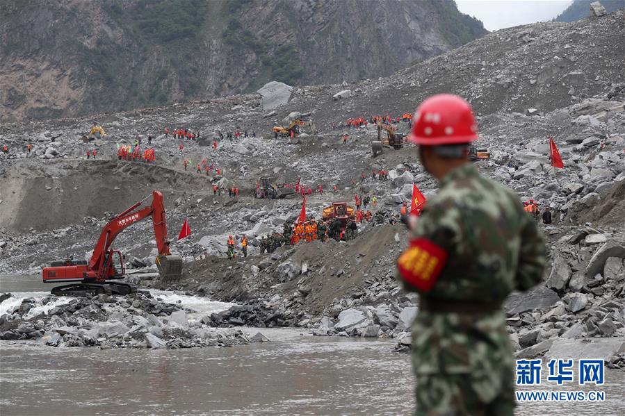 Eliminadas 15 personas de lista de desaparecidos por desprendimiento de tierras en suroeste de China 3