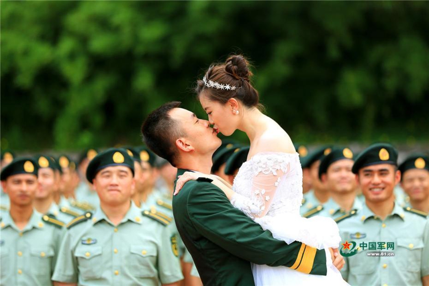 Otro tipo de romance en ua escuela militar china11