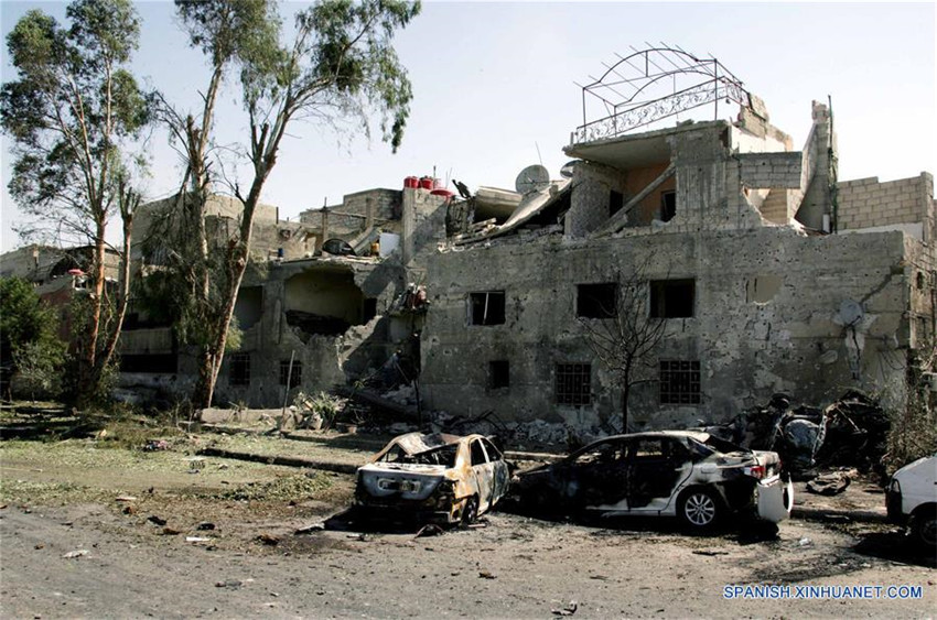 Suman 20 muertos y 30 heridos en tres atentados suicidas en Damasco