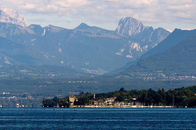 Fotos lindas de Yvoire, el pueblo hermoso francesa