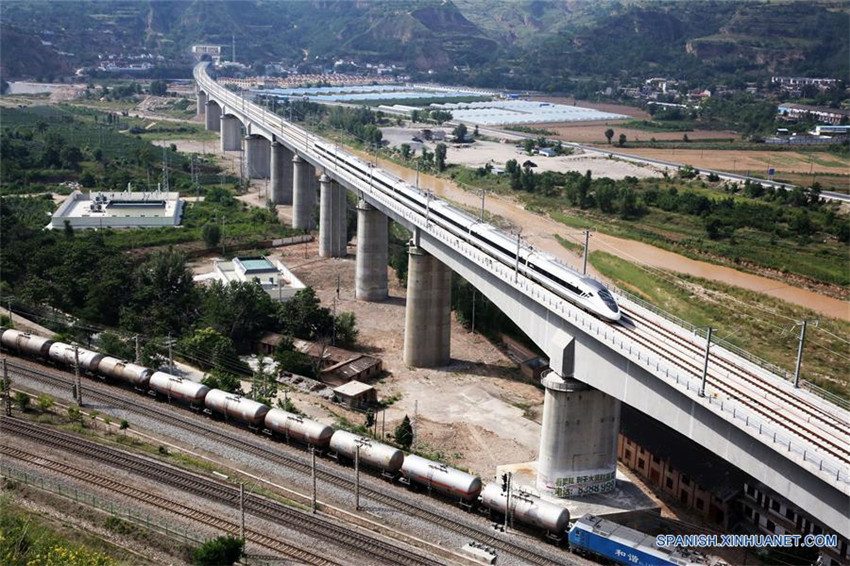 China inaugura nuevo ferrocarril sobre antigua ruta de la seda