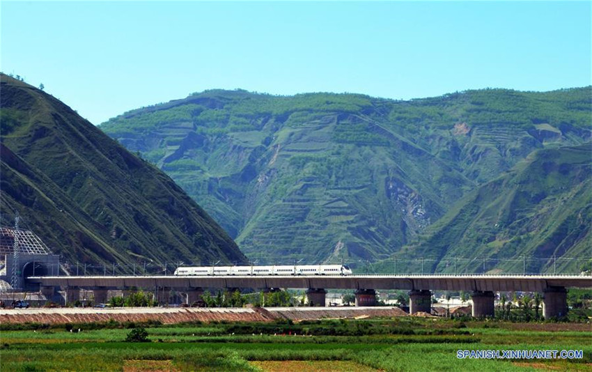 China inaugura nuevo ferrocarril sobre antigua ruta de la seda