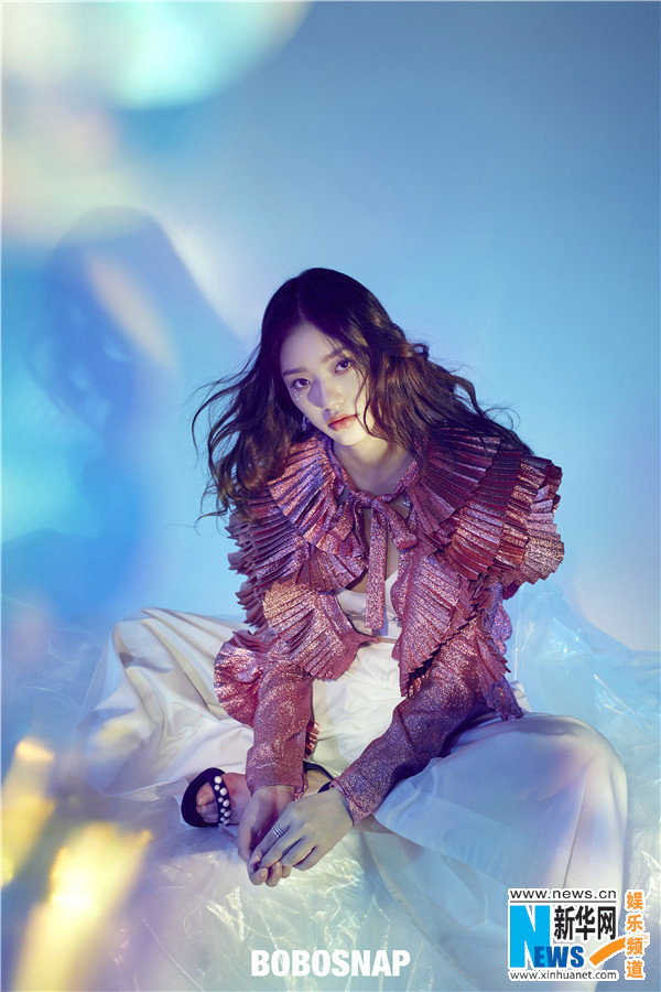 Actriz Lin Yun posa para Bobosnap