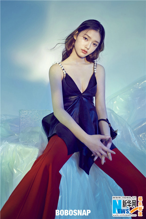 Actriz Lin Yun posa para Bobosnap