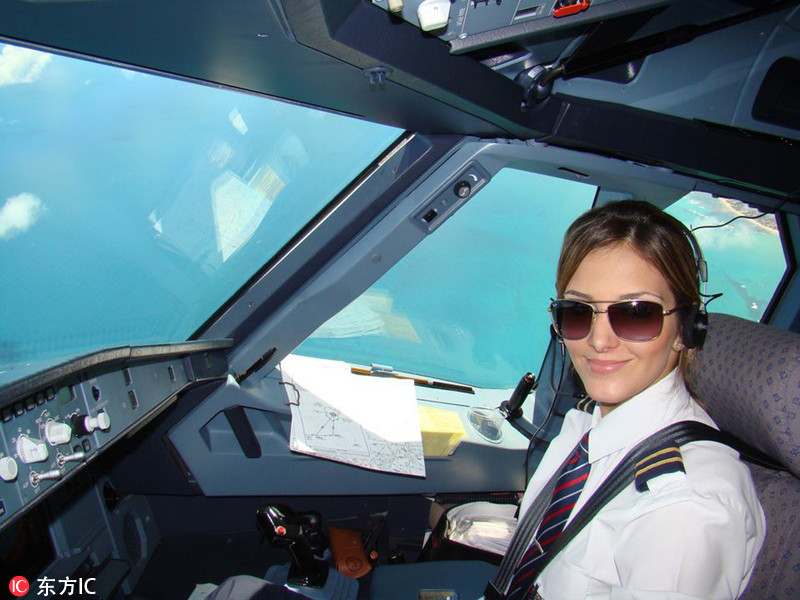 Flavia Lucilio, la bella joven co piloto de Brasil 1