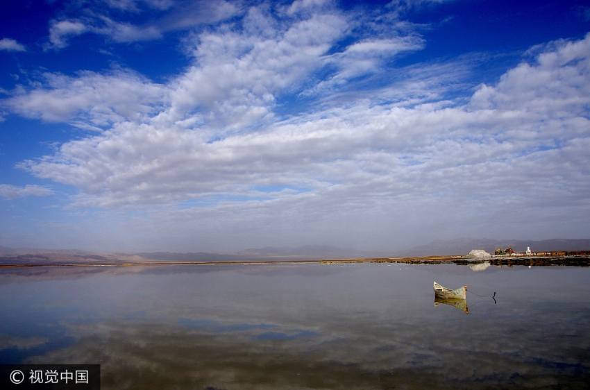 Lago salado Chaka, espejo del cielo en China