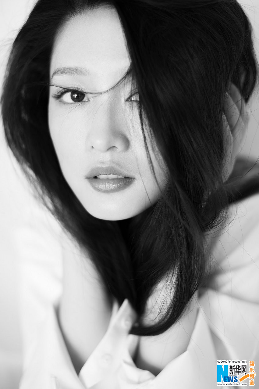 Nuevas imágenes de actriz Li Qin