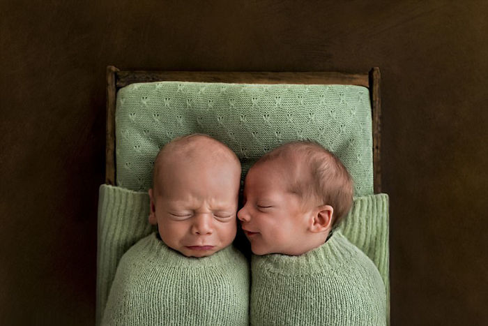 Esta fotógrafa hace fotos a los bebés de forma propia