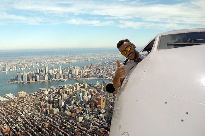 Peligrosos selfies de piloto se vuelven virales en internet, ¿verdaderos o falsos?