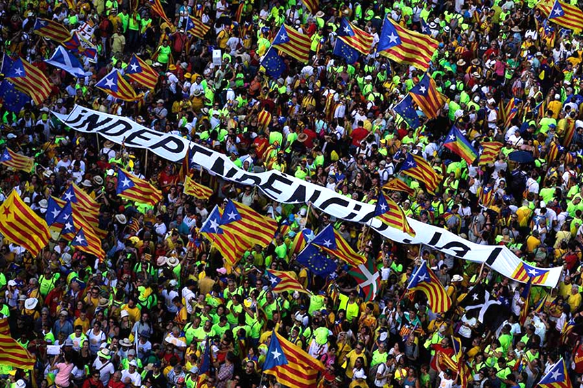 Miles marchan a favor de la independencia de Cataluña1