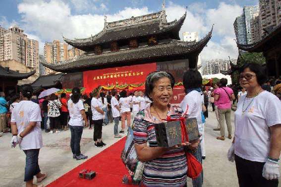 Shanghai culmina con traslado histórico del Templo del Buda de Jade.1