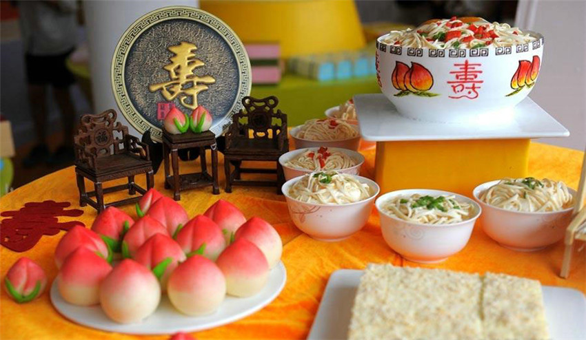 Chengdu acoge la Expo de Alimentos del Medio Otoño
