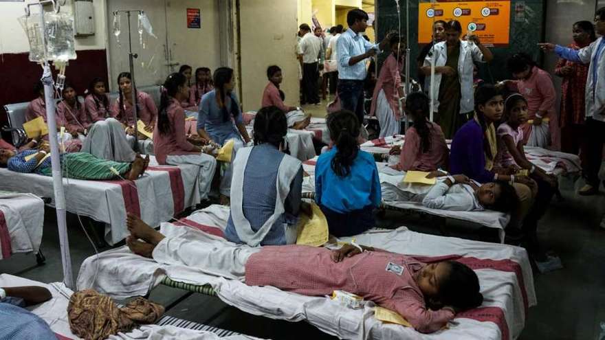 Hospitalizan a 200 niños intoxicados con gas tóxico en norte de India