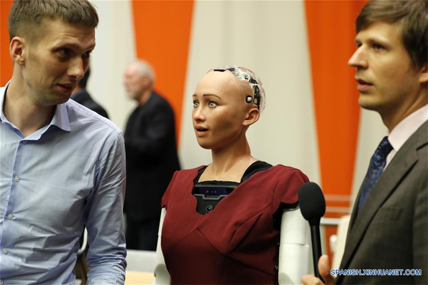 Sophia, un robot humanoide realista