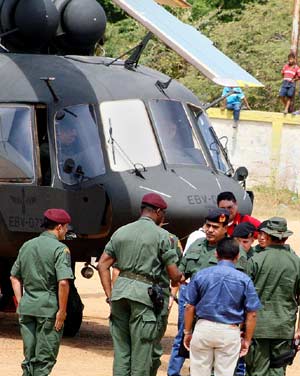 The Venezuelan government decreed on Wednesday state of general alert, completing 90 percent deployment of its military force in zones bordering with Colombia.