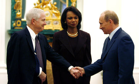 Russia's outgoing President Vladimir Putin and his successor, President-elect Dmitry Medvedev met on Monday with U.S. Secretary of State Condoleezza Rice and Secretary of Defense Robert Gates in the Kremlin, expecting for development in bilateral ties amid disputes on proposed missile shield.
