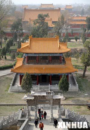 Tourists visit the Xiyue Temple which is located at the foot of the Huashan mountains in northwest China's Shaanxi province, March 15, 2008. 