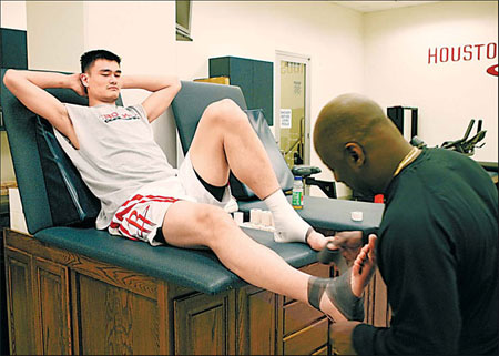 Yao Ming Feet