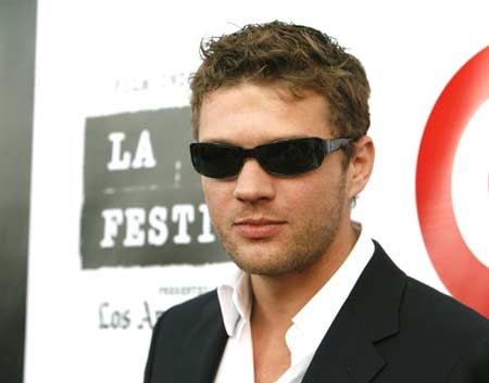  Actor Ryan Phillippe attends the Los Angeles Film Festival's third annual Spirit of Independence Award in Los Angeles June 28, 2007.