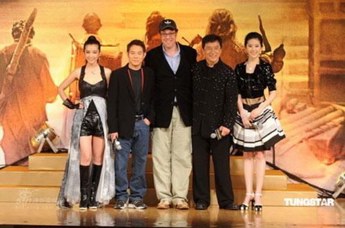 (L-R) Li Bingbing, Jet Li,