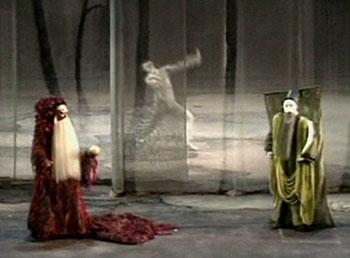 The intricate dances are accompanied by Chinese operatic singing, and elaborate costumes.(Photo: CCTV.com)