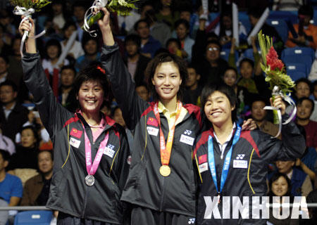 Photos: China's Xie crowned at Int'l Badminton Tourney