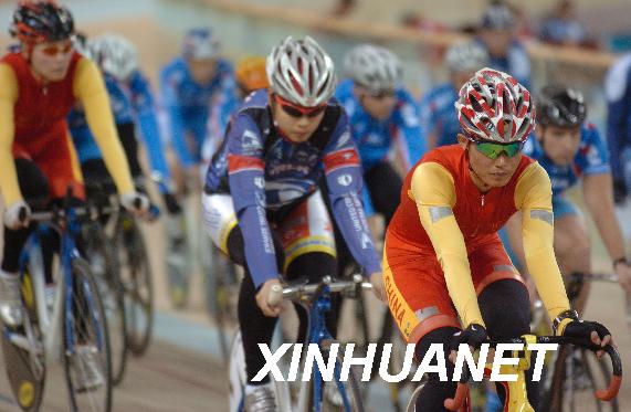 Chinese cyclists prepare for Track Cycling World Cup
