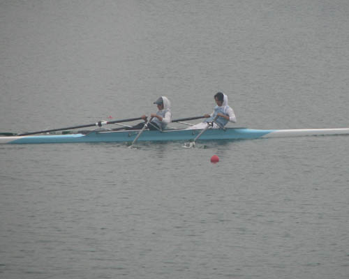 Photos: Foreign athletes in training for Beijing rowing event