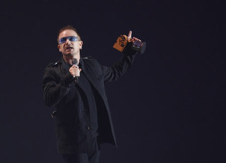 Irish band U2's singer Bono gives out an award at MTV Video Music Awards Japan 2008 in Saitama, north of Tokyo, May 31, 2008.