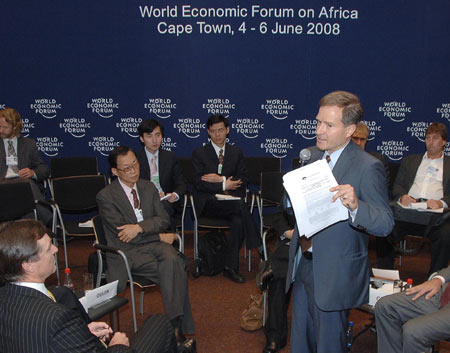 The 18th World Economic Forum (WEF) on Africa holds a symposium on Sino-Afircan cooperation, in Cape Town, South Africa, on June 6, 2008. Liu Guijin (2nd L Front), special representative of the Chinese government on African affairs, and government officials, businessmen and reporters attended the symposium. 