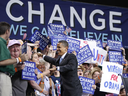 Obama picked up more support from women voters soon after his decisive win in the presidential nomination race, according to a poll released on Wednesday. 
