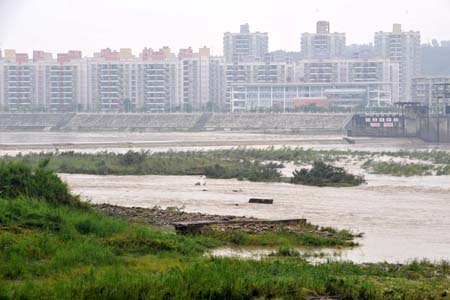 The water level of the Fujiang River in Mianyang City fell to the normal, southwest China