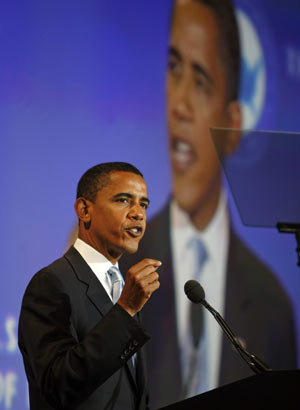 Democratic presidential candidate Senator Barack Obama (D-IL) speaks at the U.S. Conference of Mayors in Miami, Florida June 21, 2008.