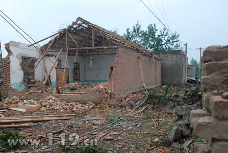 A tornado lasting about five minutes in east China&apos;s Anhui Province has claimed one live and caused 18.5 million yuan (US$2.68 million) of losses, said a local official on Saturday. 