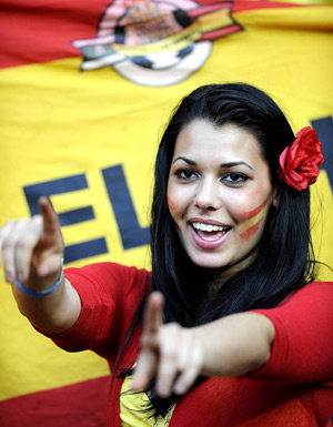 A Spanish fan cheers before the Euro 2008 championships final between Germany and Spain in Vienna, Austria, on June 29, 2008.