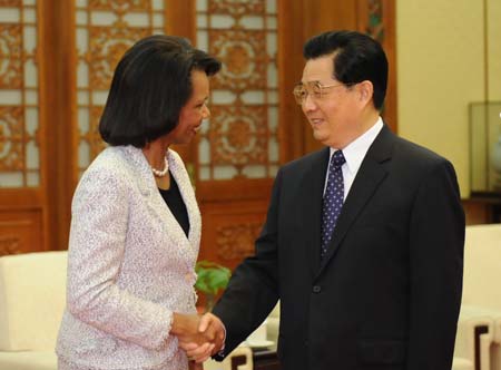Chinese President Hu Jintao (R) meets with visiting U.S. Secretary of State Condoleezza Rice in Beijing June 30, 2008.