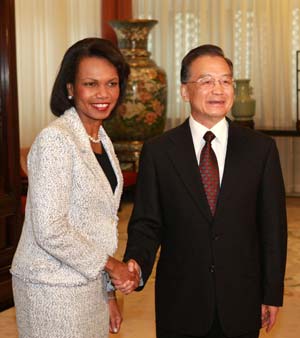  Chinese Premier Wen Jiabao (R) meets with U.S. Secretary of State Condoleezza Rice in Beijing June 30, 2008. 