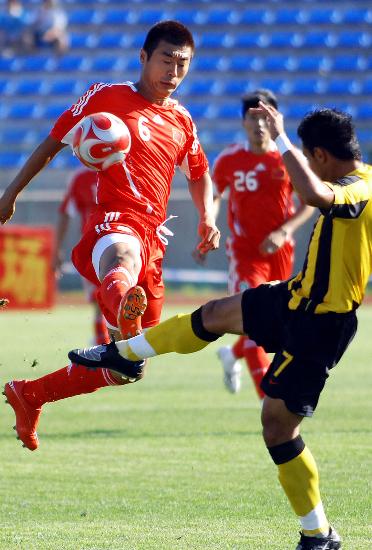 Chinese men's Olympic football team took a 4-0 win over Malaysia in a warm-up match for the upcoming Olympic Games in Yanji, north China's Jilin Province on Sunday. The match was the hosts' second in a four-match warm-up series.
