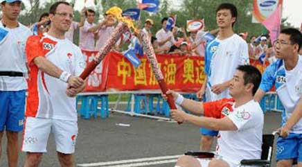 Olympic torch passed through Shenyang