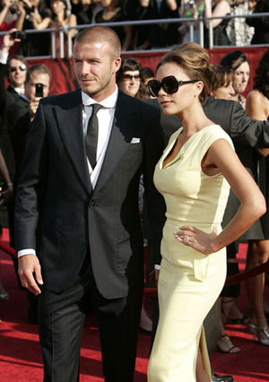 Soccer player David Beckham and his wife Victoria arrive at the 2008 ESPY Awards in Los Angeles, California July 16, 2008. 