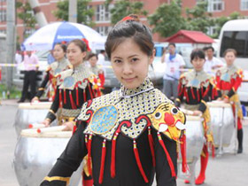 Olympic torch travels through Anshan