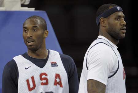 U.S. basketball team players LeBron James (R) and Kobe Bryant attend a training session for the Beijing Olympics at the Venetian Macao-Resort-Hotel in Macau July 30, 2008.