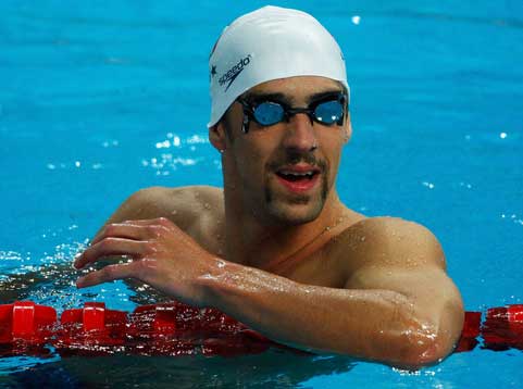 Michael Phelps trains in Water Cube[CFP]