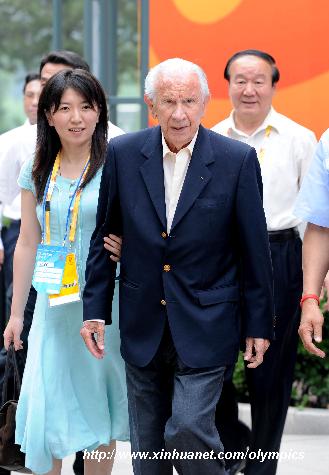 Juan Samaranch, former International Olympic Committee (IOC) president, attends the opening ceremony of the Beijing 2008 Olympic Youth Camp in the Beijing 101 Middle School in Beijing, China, Aug. 6, 2008. The Olympic Youth Camp officially opened on Wednesday is an integrant part of the Olympic Games and is of great significance in carrying forward the Olympic Movement. [Zhang Ling/Xinhua]