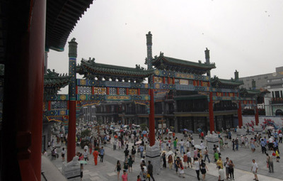 Qianmen Street opens in 'old' look