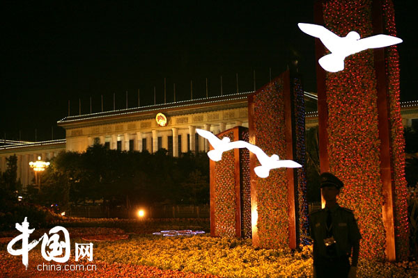 Nightscape of Tiananmen Square, Beijing on August 4, 2008. Photo by Li Xiaoqi