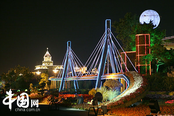 Nightscape of Tiananmen Square, Beijing on August 4, 2008. Photo by Li Xiaoqi