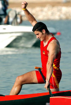 Spain&apos;s David Cal Figueroa, the Athens 2004 men&apos;s C1 1000m champion, will carry the flag for his country at the opening ceremony of the Beijing Olympics. [China Daily/Agencies]