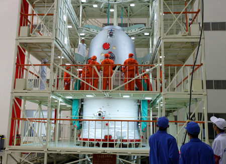 Shenzhou VII assembled for manned space mission